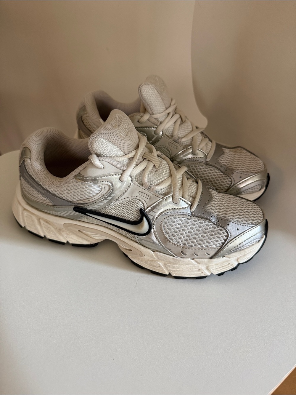 Nike Women’s Silver White Black Mesh Running Sneakers